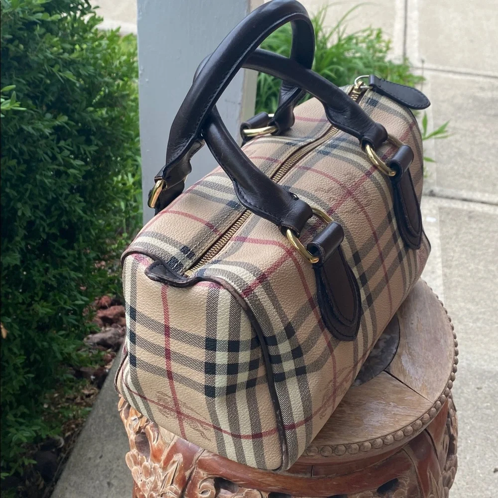 🤎100% Authentic Burberry Haymarket bowling bag🤎Chocolate Check Chester Satchel🤎 - Picture 4 of 16